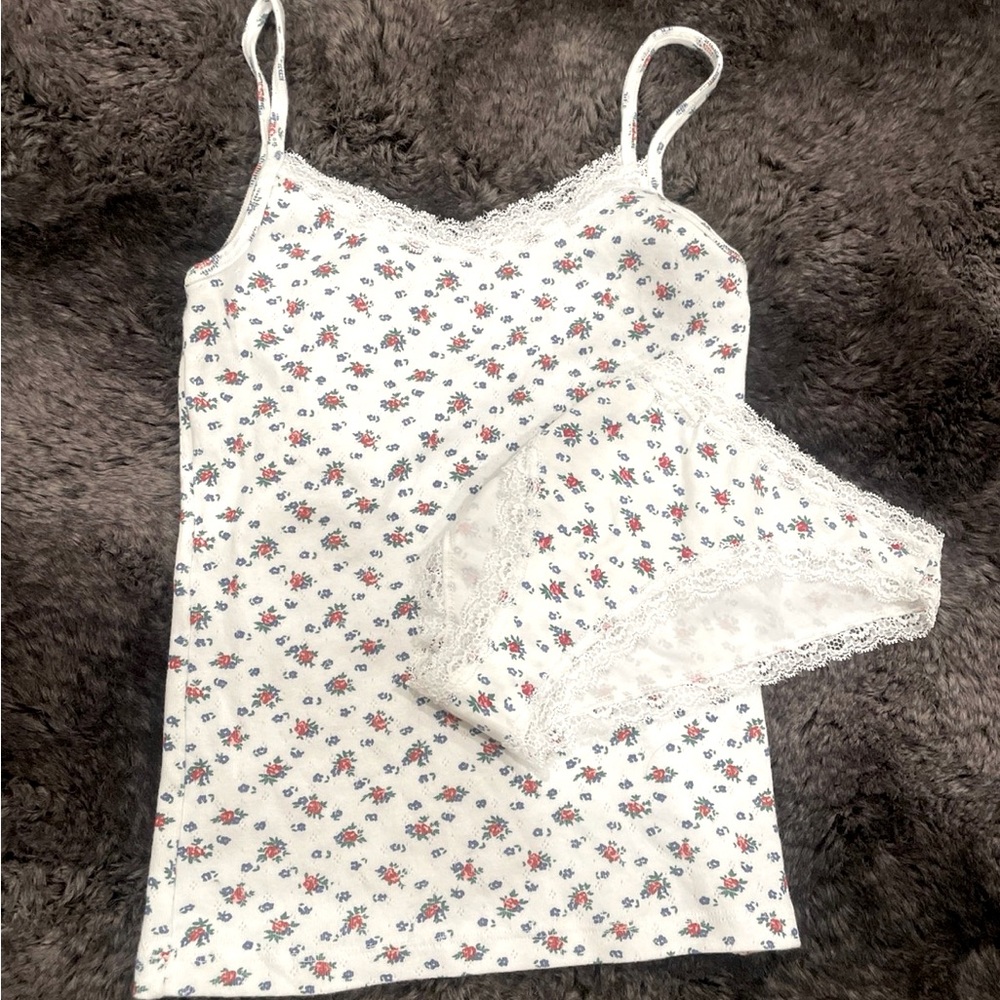 Brandy Melville floral lounge sleep/pj underwear set